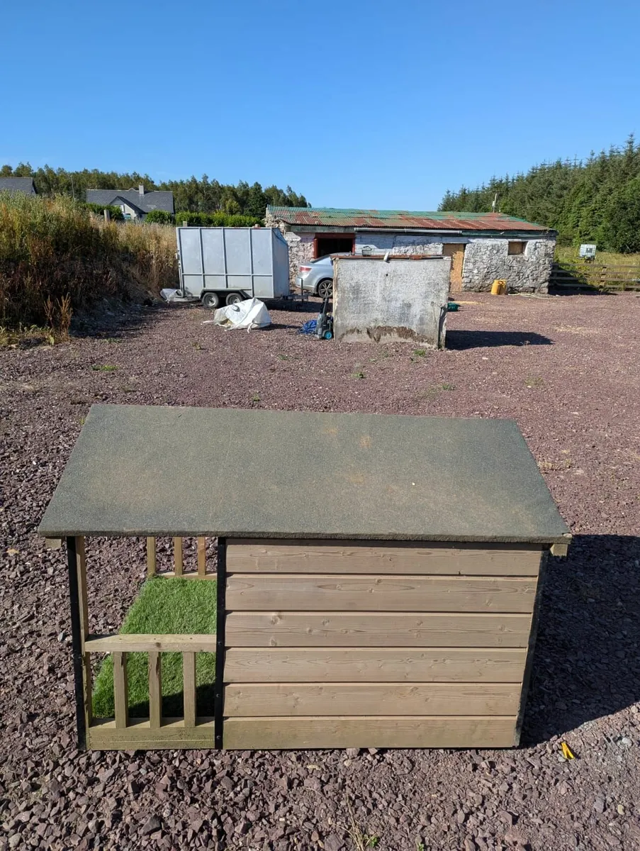 Dog House - Image 3