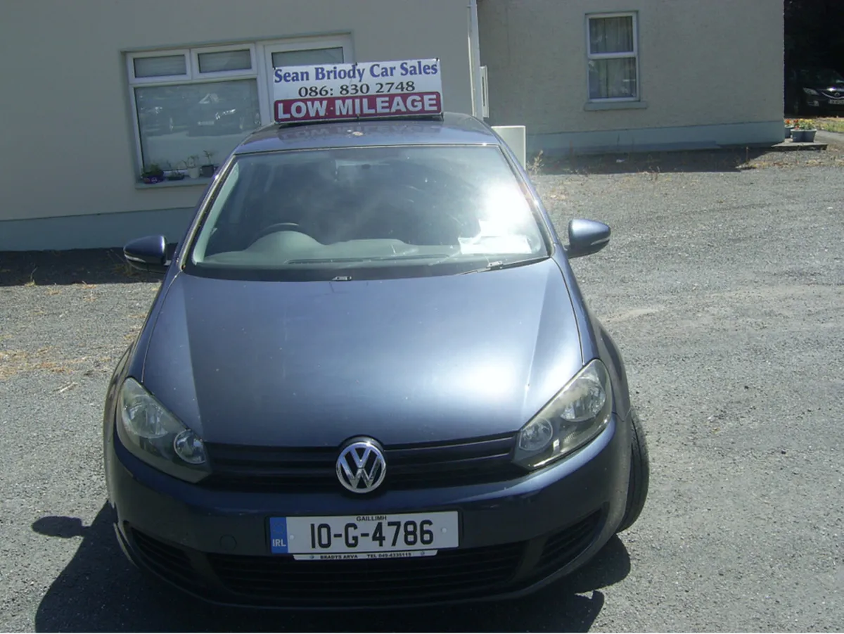 Volkswagen Golf TRENDLINE 1.6 TDI MANUAL 5SPEED 90 - Image 1