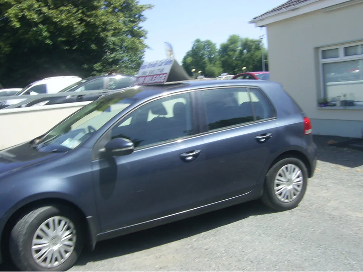 Volkswagen Golf TRENDLINE 1.6 TDI MANUAL 5SPEED 90 - Image 3