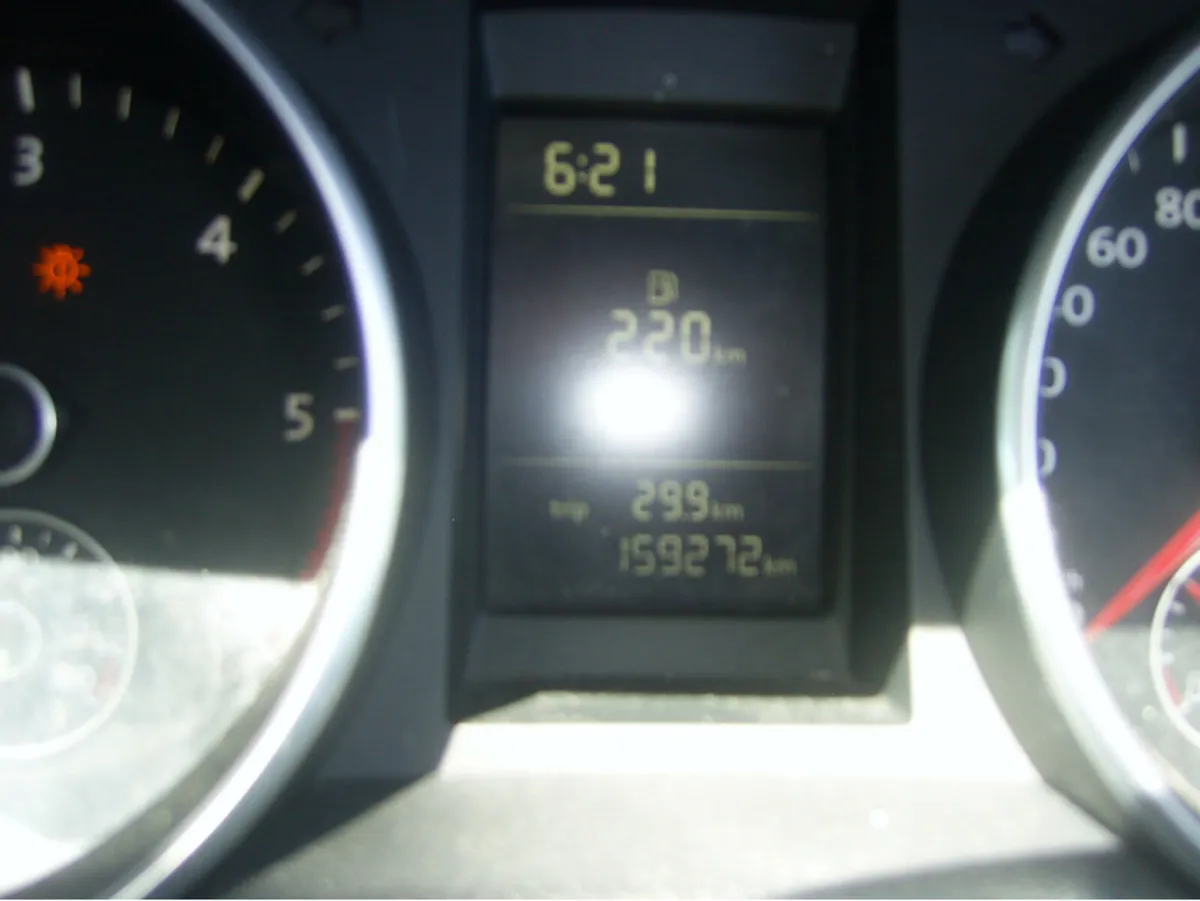 Volkswagen Golf TRENDLINE 1.6 TDI MANUAL 5SPEED 90 - Image 4