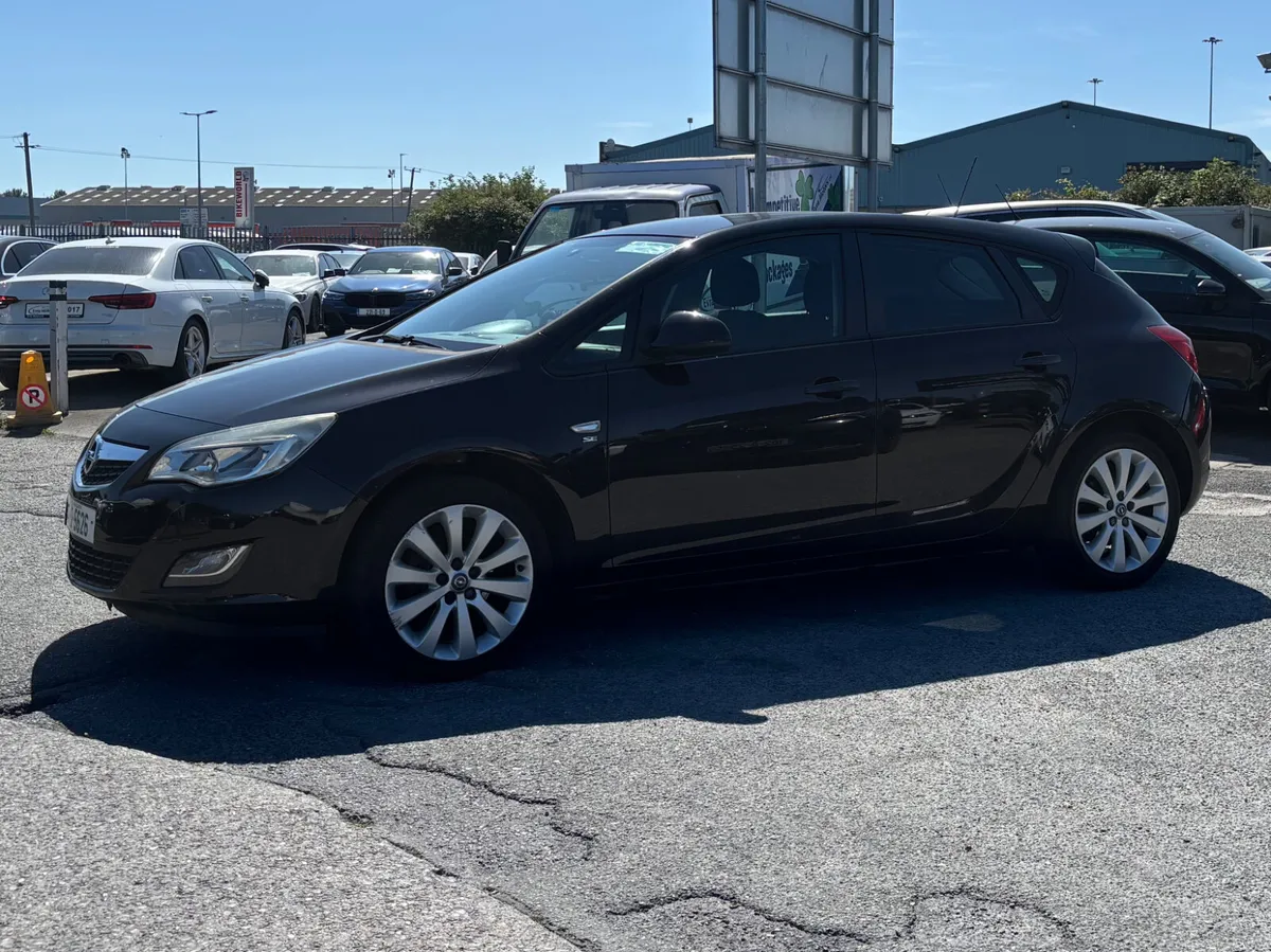 2010 Opel Astra 1.4 Sport 16V Nct 02/26 - Image 1