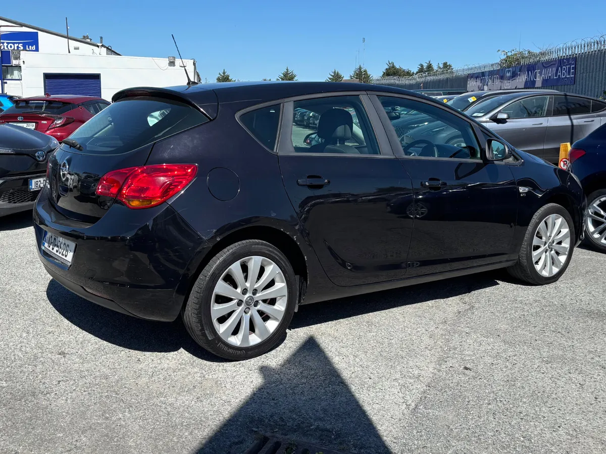 2010 Opel Astra 1.4 Sport 16V Nct 02/26 - Image 4