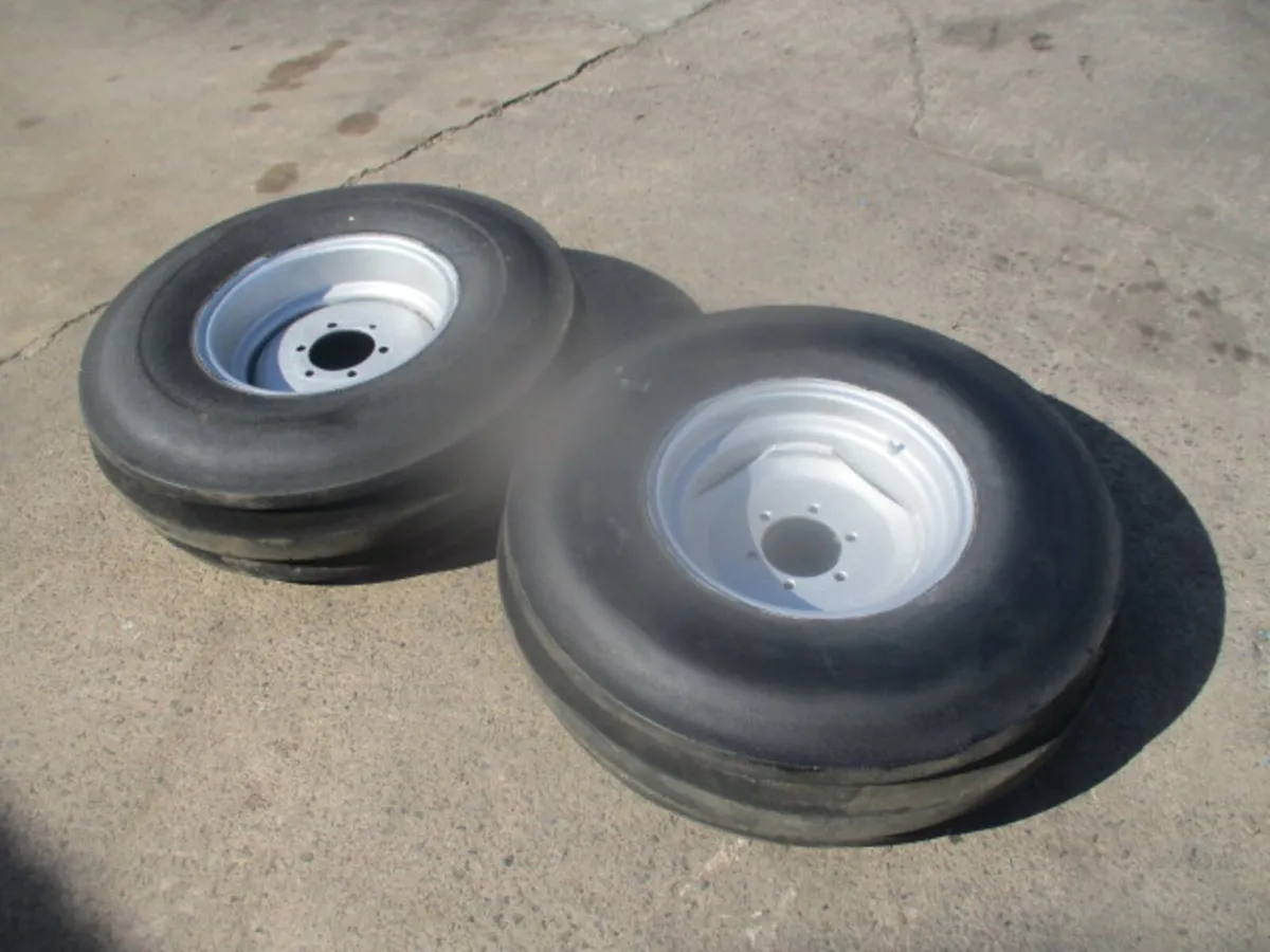 1000-16 Front Wheels - Image 1