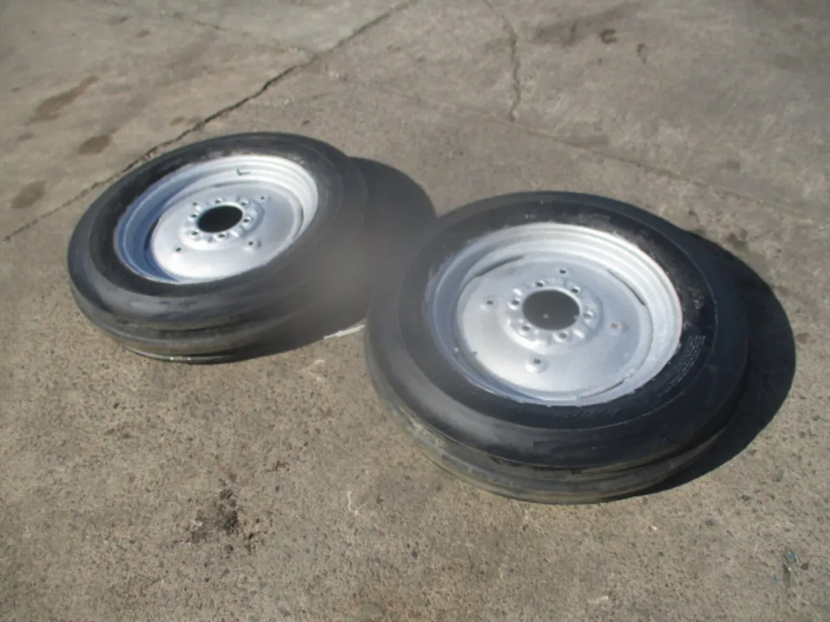 600-19 Front Wheels - Image 1
