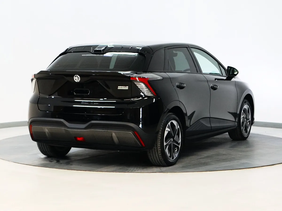 *116* 2023 MG 4 SE - Image 4