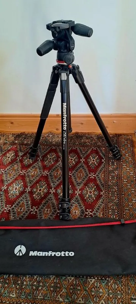 Manfrotto 290 extra tripod - Image 1
