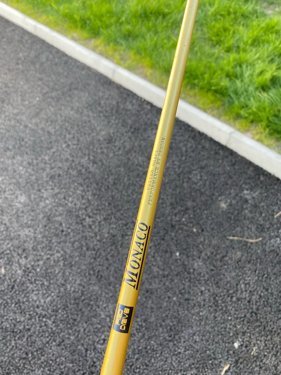 Golf putter - Image 2