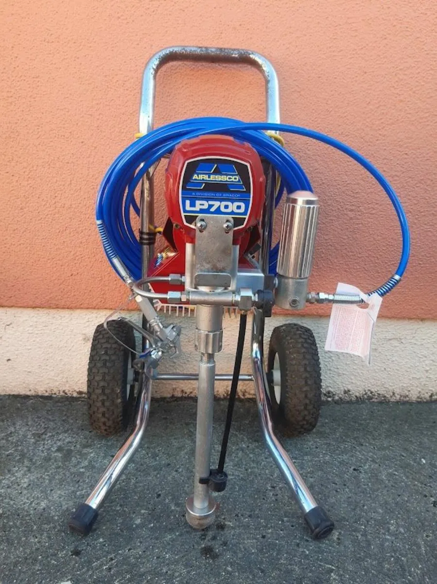 Airless paint sprayer - Image 1