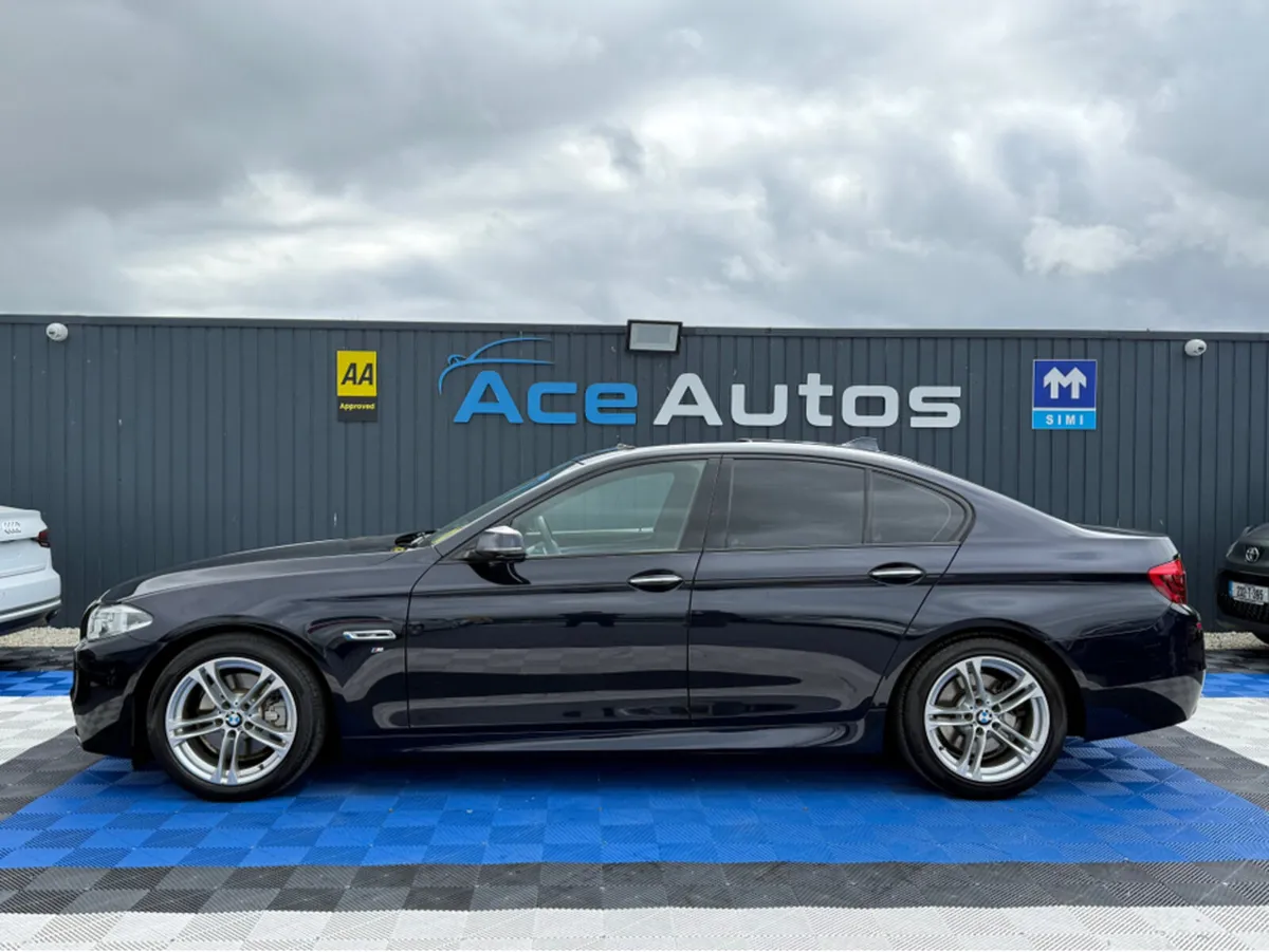 BMW 5-Series M-SPORT - **SUNROOF**  2.0L DIESEL - - Image 4