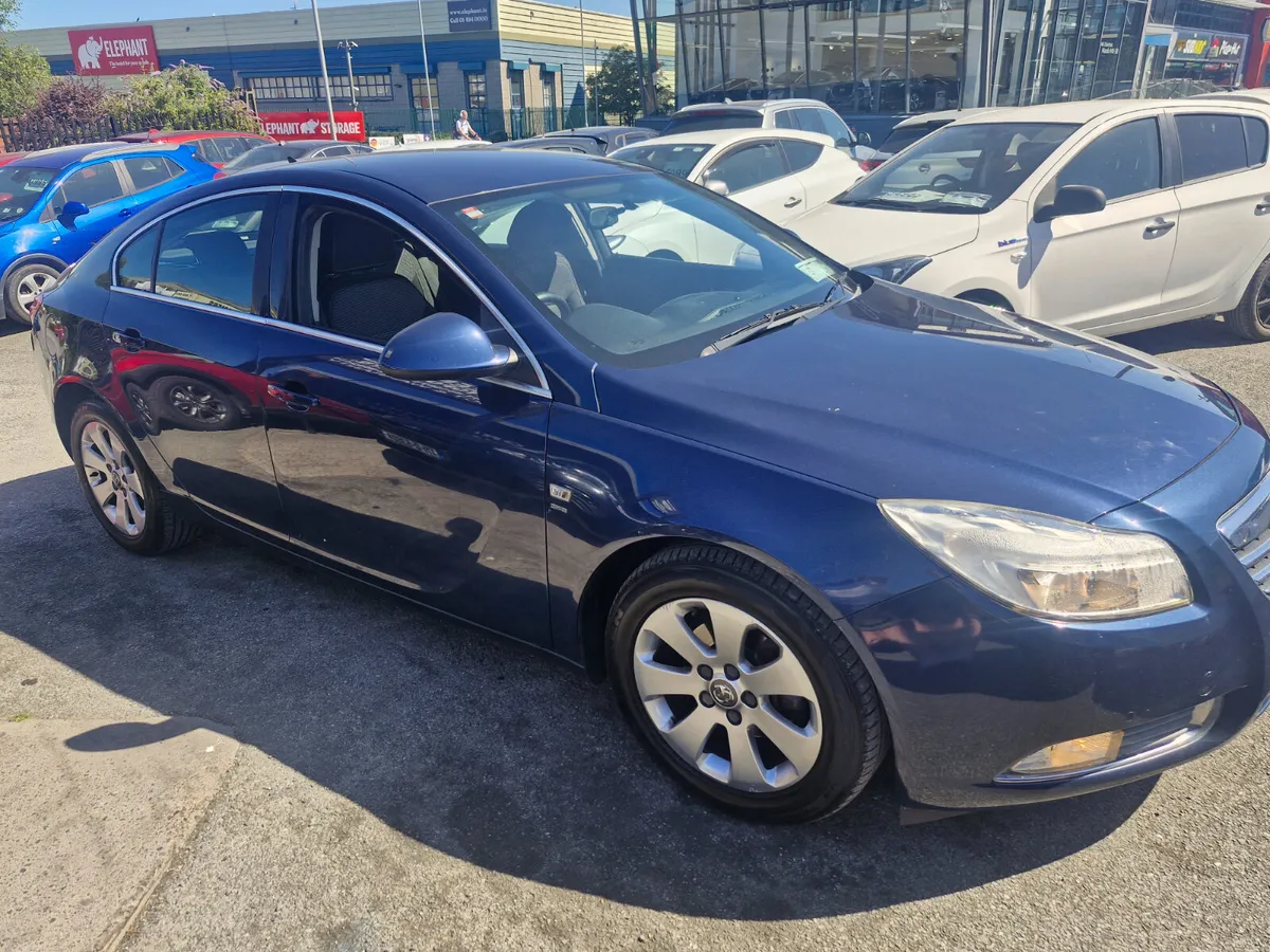 Vauxhall Insignia 2011 - Image 3