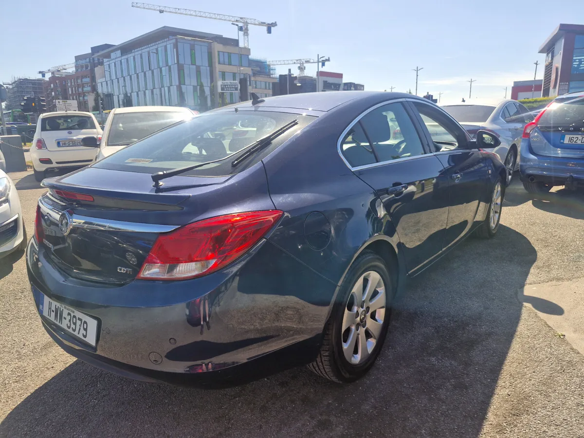 Vauxhall Insignia 2011 - Image 4