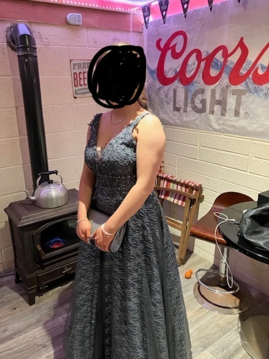 Debs dress - Image 4