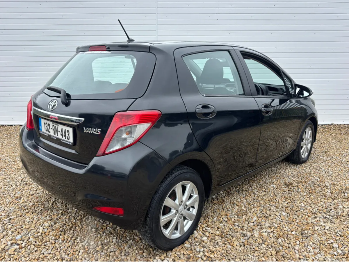Toyota Yaris 1.33 VVT-I TR 5DR 99BHP - Image 2