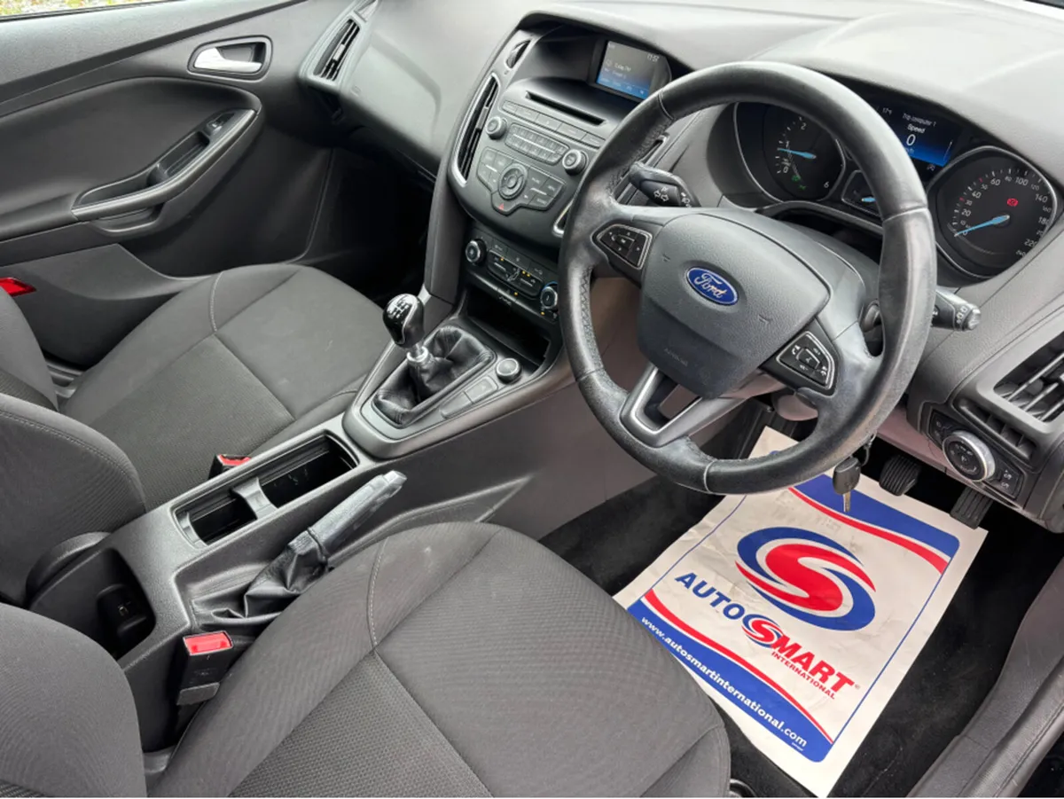 Ford Focus STYLE 1.5 TD 95PS 6SPEED 4 4DR - Image 3