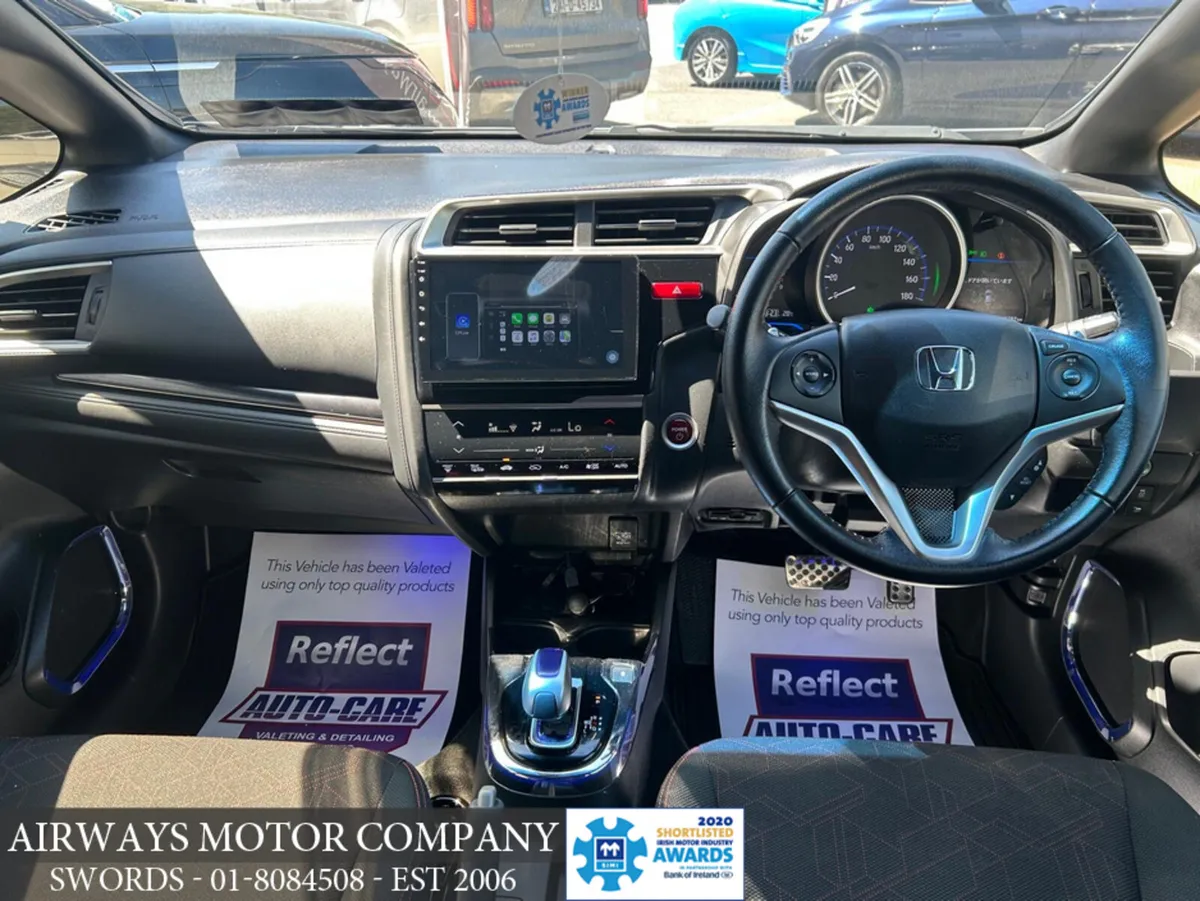 Honda Fit 1.5 HYBRID  * AUTOMATIC * 5DR *  SAT NAV - Image 4
