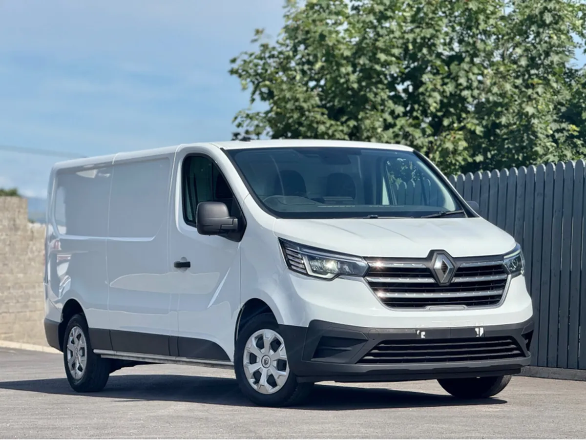 Renault Trafic 2022 Renault Trafic LL30 B-NESS + B - Image 1
