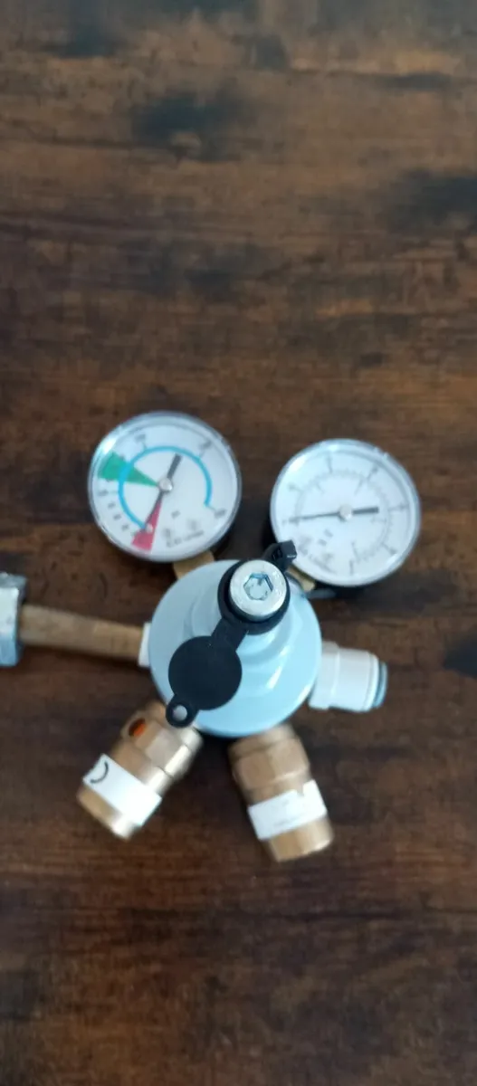 Beer tap/couplers - Image 2