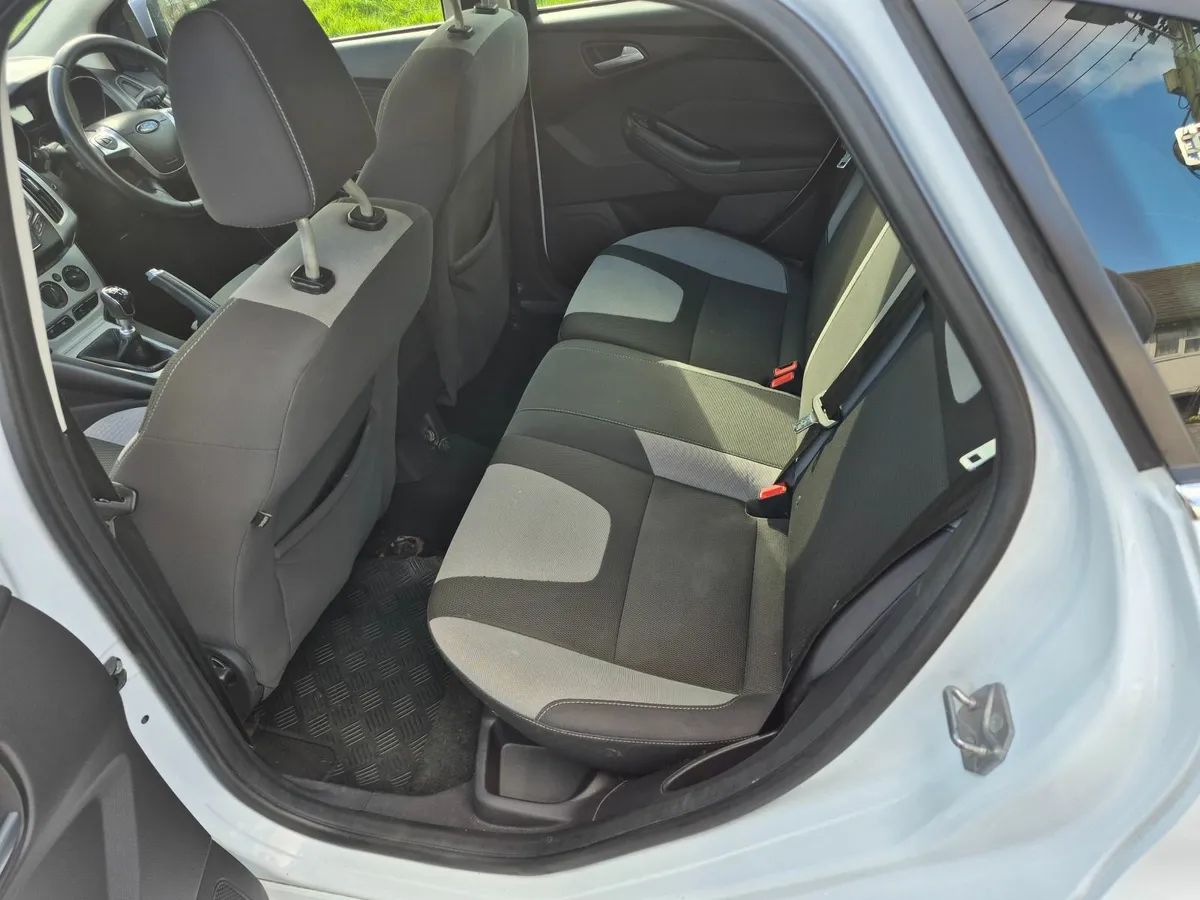 MODIFED  FORD FOCUS  ZETEC S 2013 1.6 DIESEL - Image 2