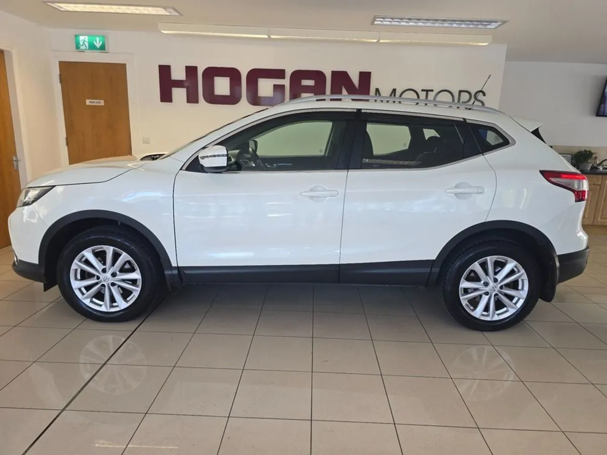 Nissan QASHQAI 1.5 SV My17 Sport Great Spec - Image 4