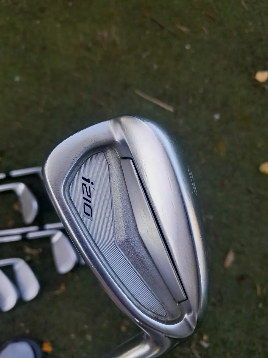 Ping i210 irons - Image 1