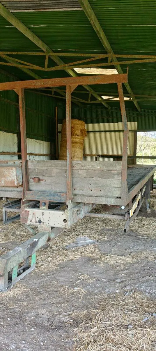 Bale trailer - Image 2