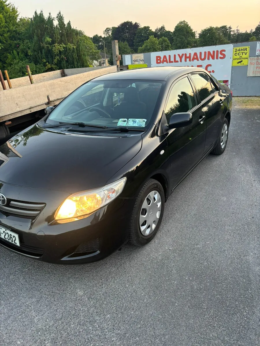 Toyota corolla - Image 2