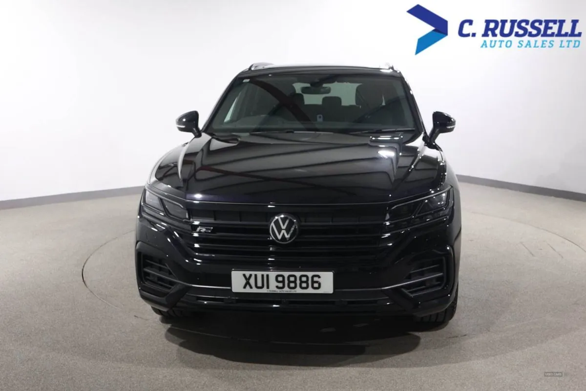Volkswagen Touareg Diesel Estate - Image 2