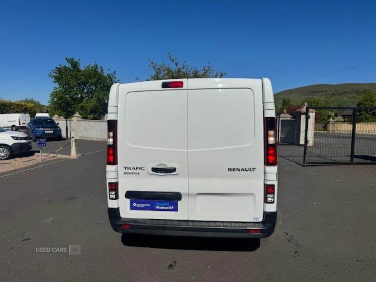 Renault Trafic Advance - Late 2023 - Image 4