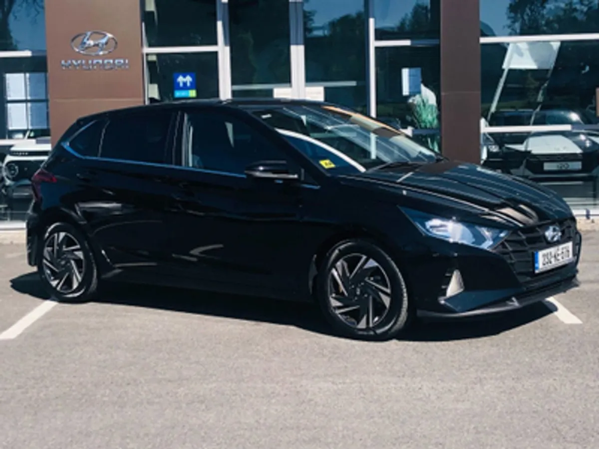 Hyundai i20 Deluxe Plus 1.2 Petrol - Image 1
