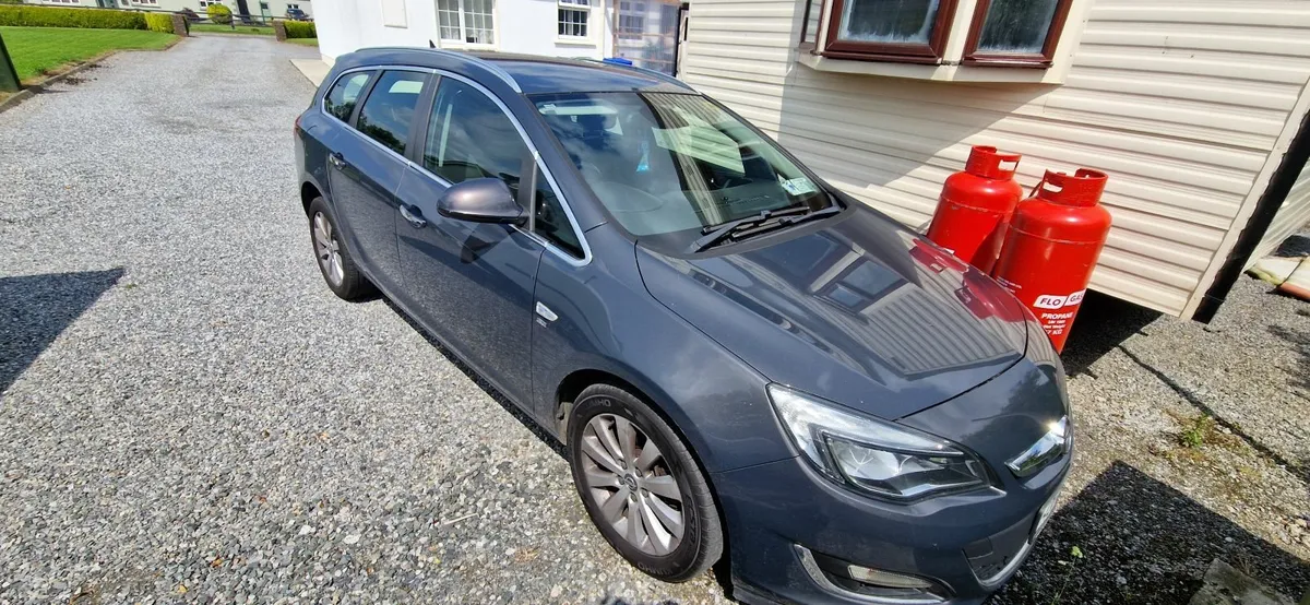 Opel Astra 2013 - Image 3