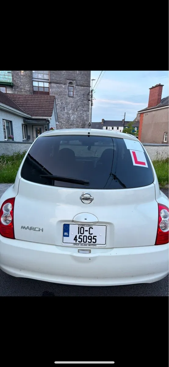 Nissan march - Image 1
