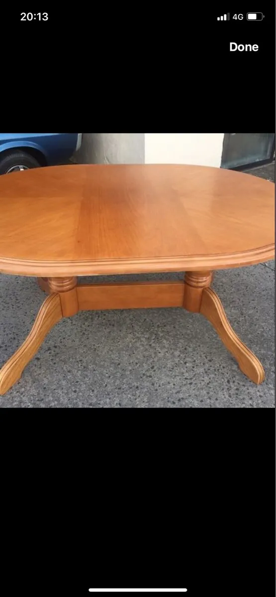 Pine dining room table - Image 1