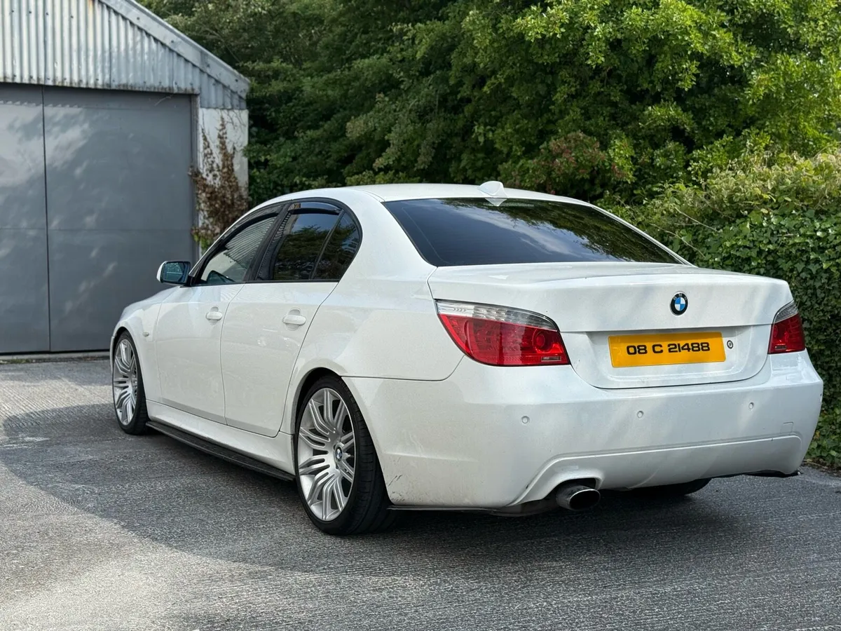 Auto E60 520d - Image 2