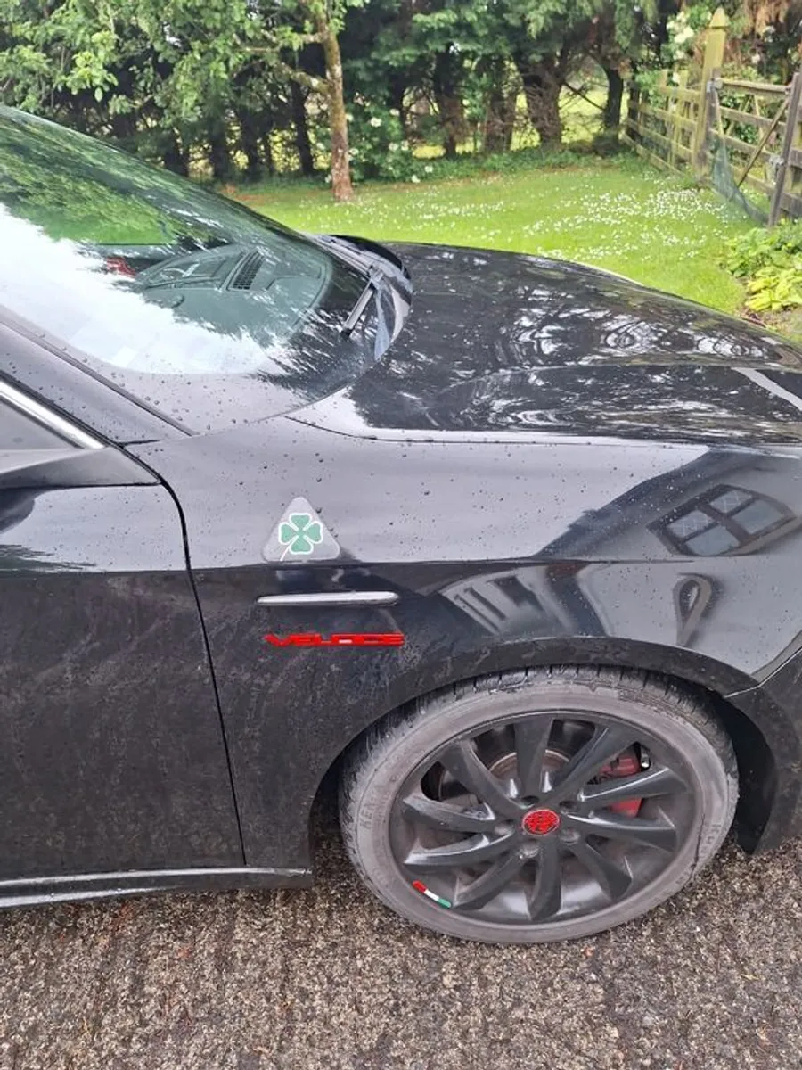 2011 Alfa Romeo Giulietta - Image 1