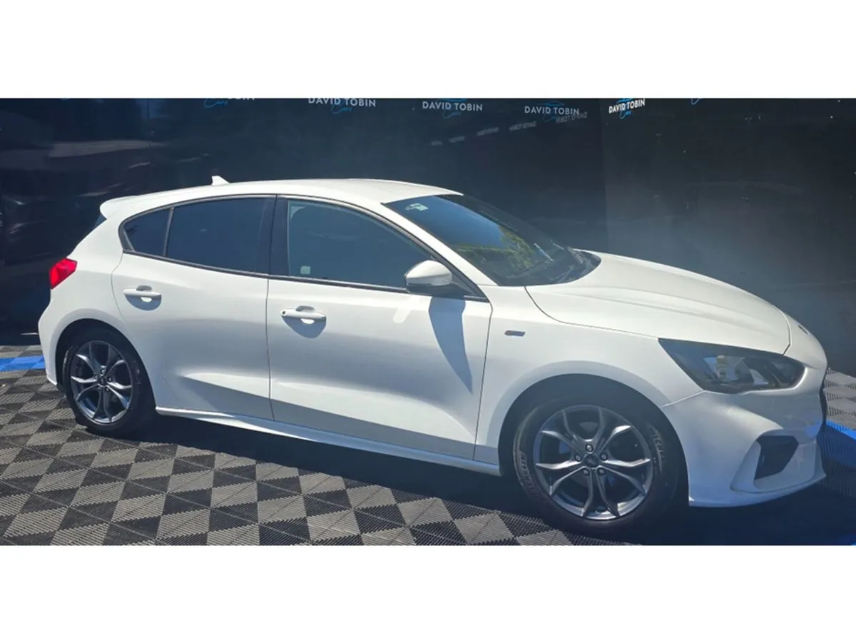 Ford Focus St-line 1.5 Tdci - Image 3