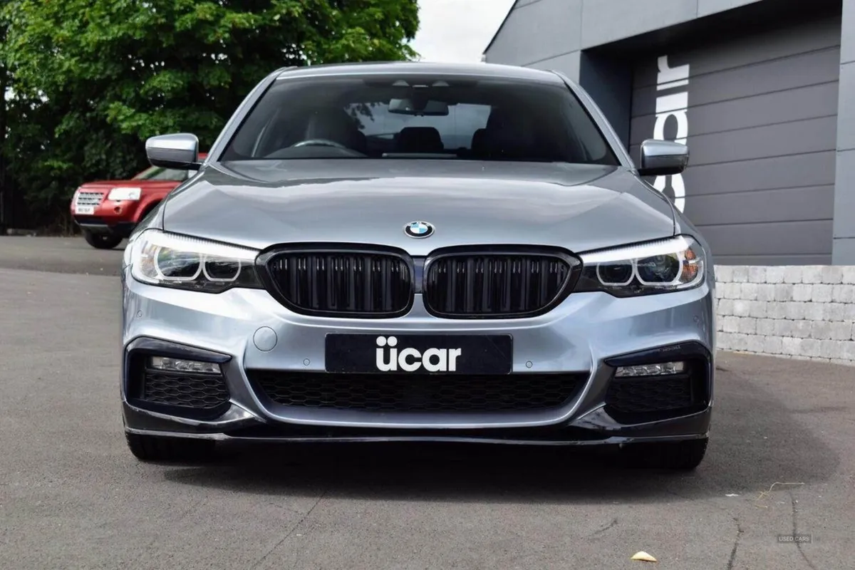BMW 5 Series 2.0 520d M Sport Saloon - Image 2