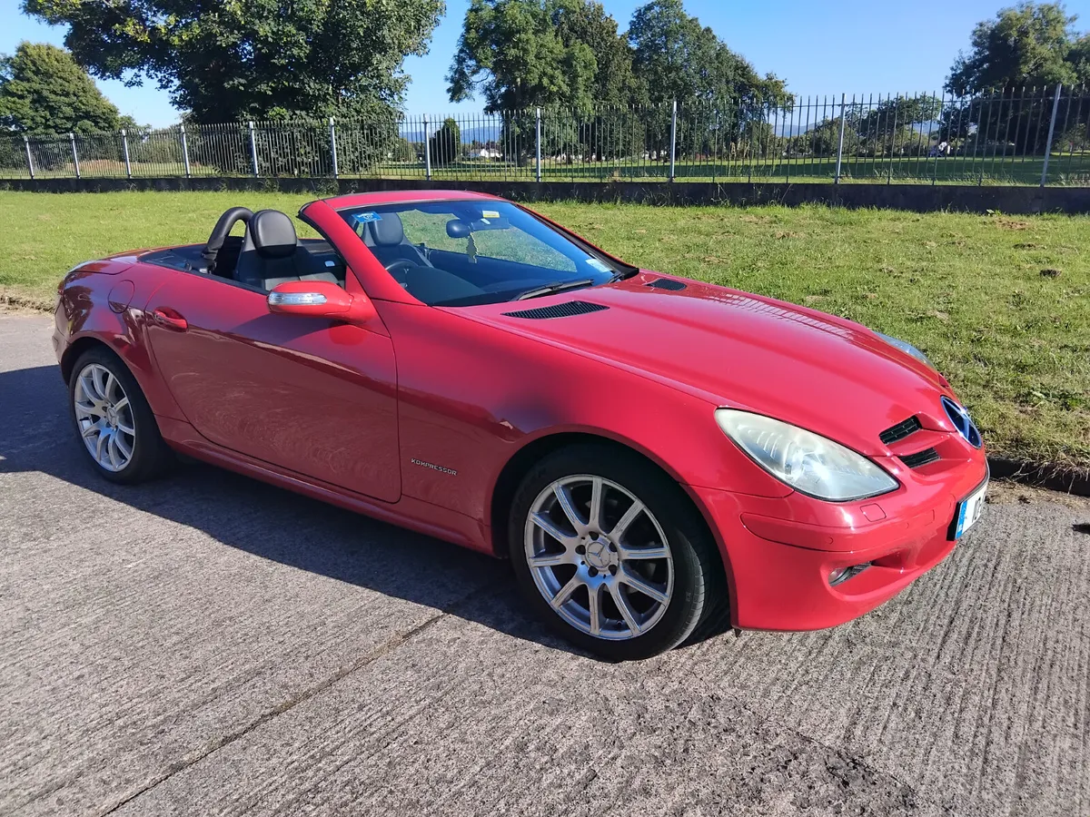 Mercedes-Benz SLK 2010 - Image 1
