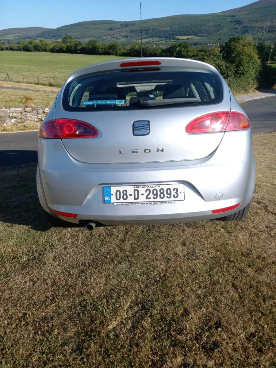 Immaculate seat Leon 1.4 sport, tax and test - Image 2