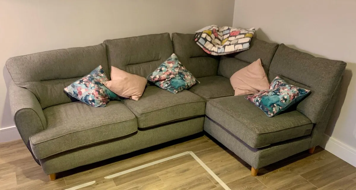 Grey left hand corner sofa & footstall - Image 1