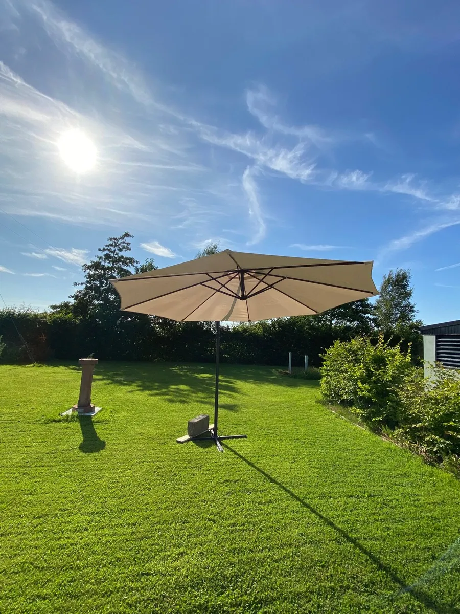 Offset Parasol Beige - Image 2