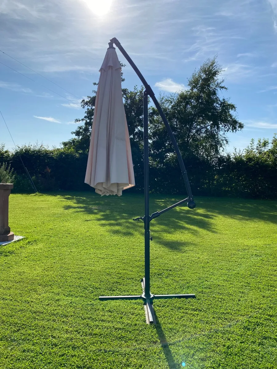 Offset Parasol Beige - Image 3
