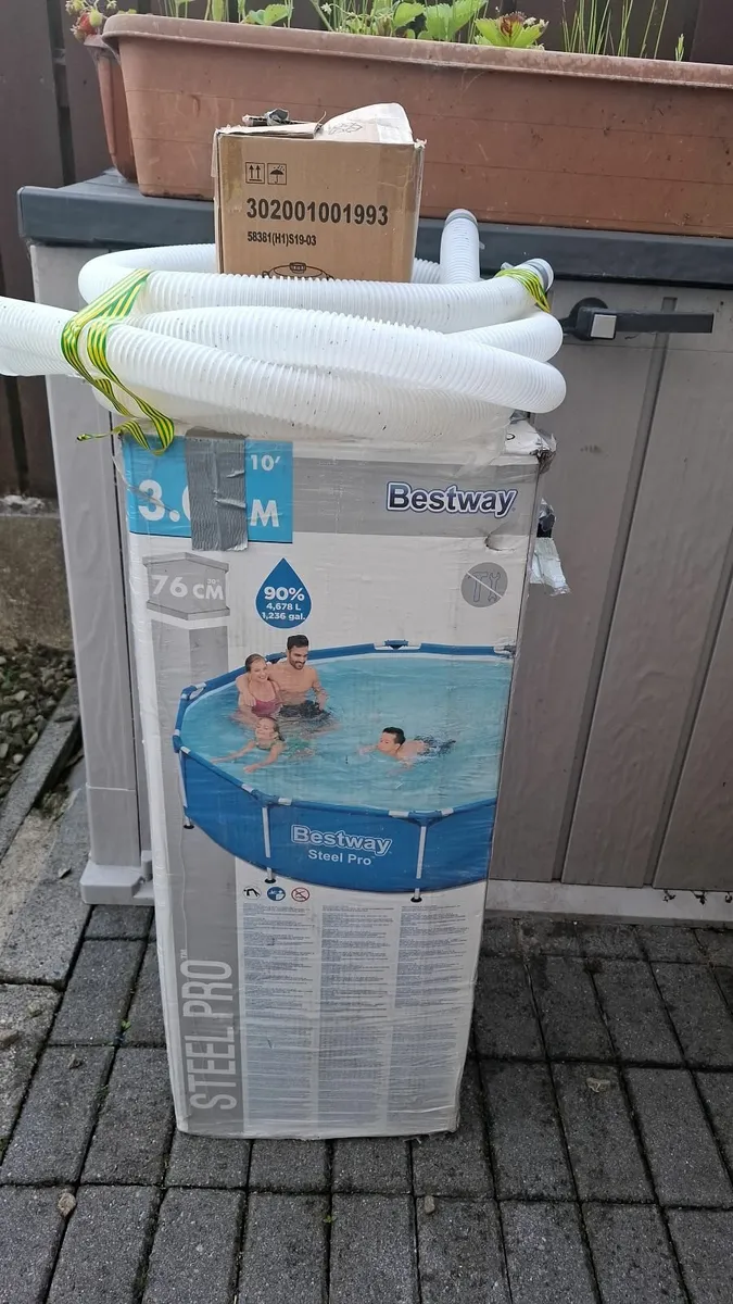 Swimming pool - Image 3