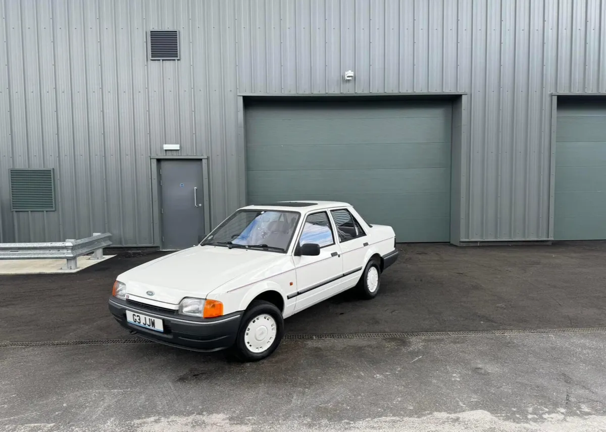 1989 Ford Orion - Image 1