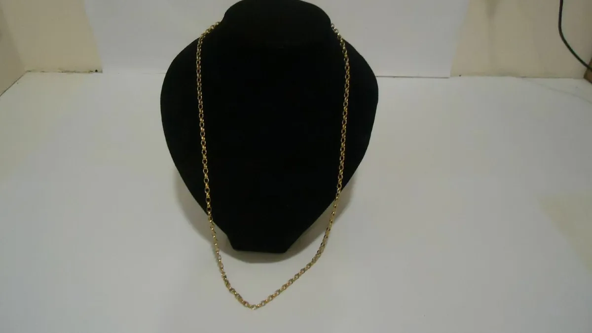 9ct yellow gold - Image 1