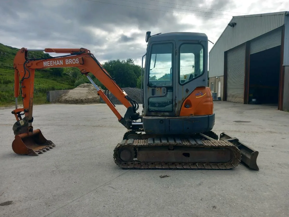 Hitachi ZX40U - Image 3