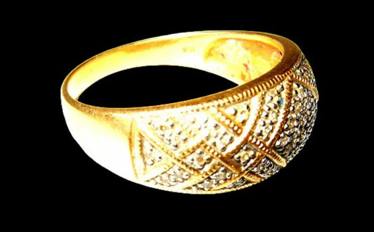 Vintage 18ct Gold/Diamond Unisex Ring - Image 3