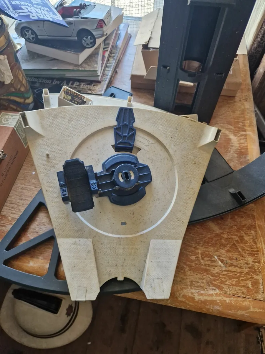 Vintage Star Wars Death Star Parts - Image 4