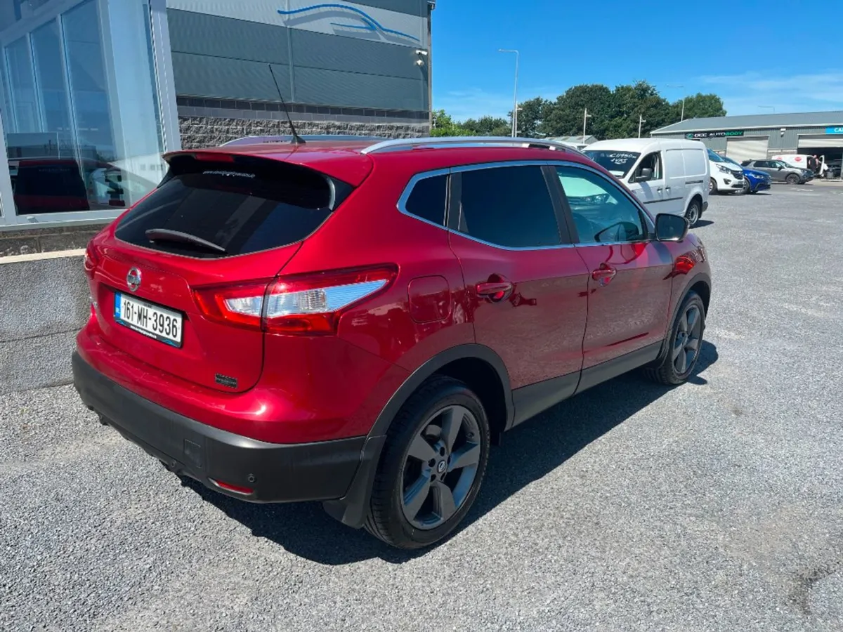 Nissan QASHQAI 1.6 SV Premium Auto 5dr quality As - Image 3