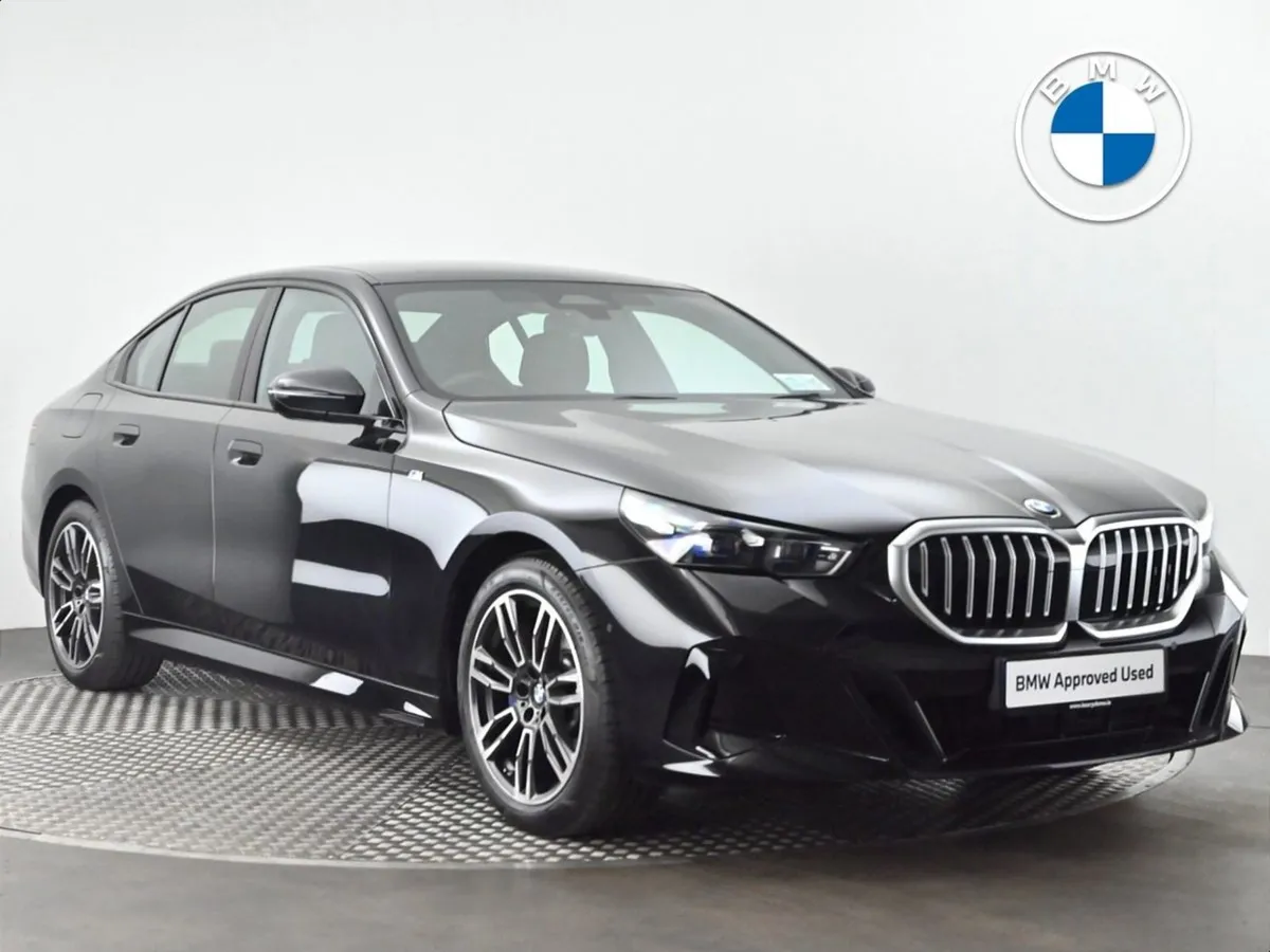 BMW 5 Series 520i M Sport Saloon - Image 1