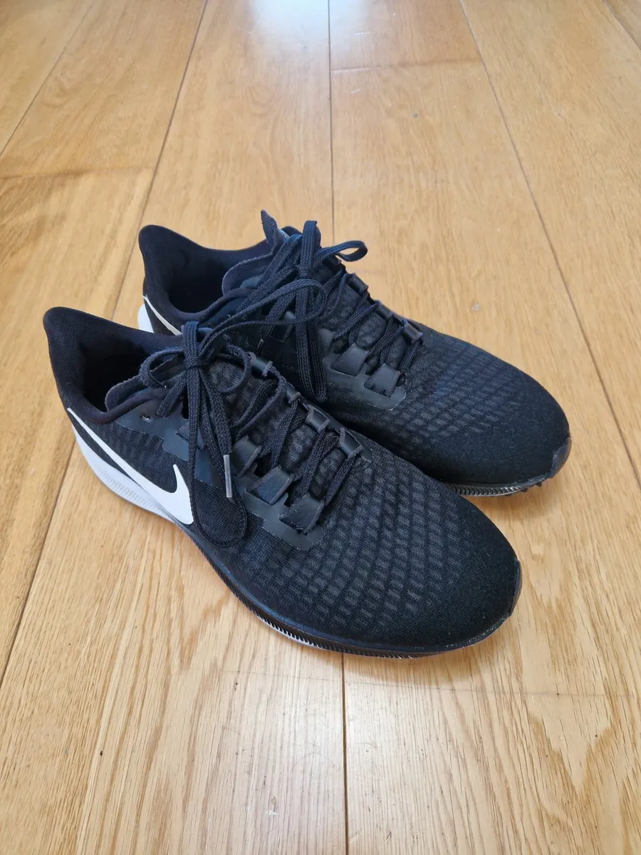 Nike air zoom pegasus 37 runners 7.5UK as new - Image 3